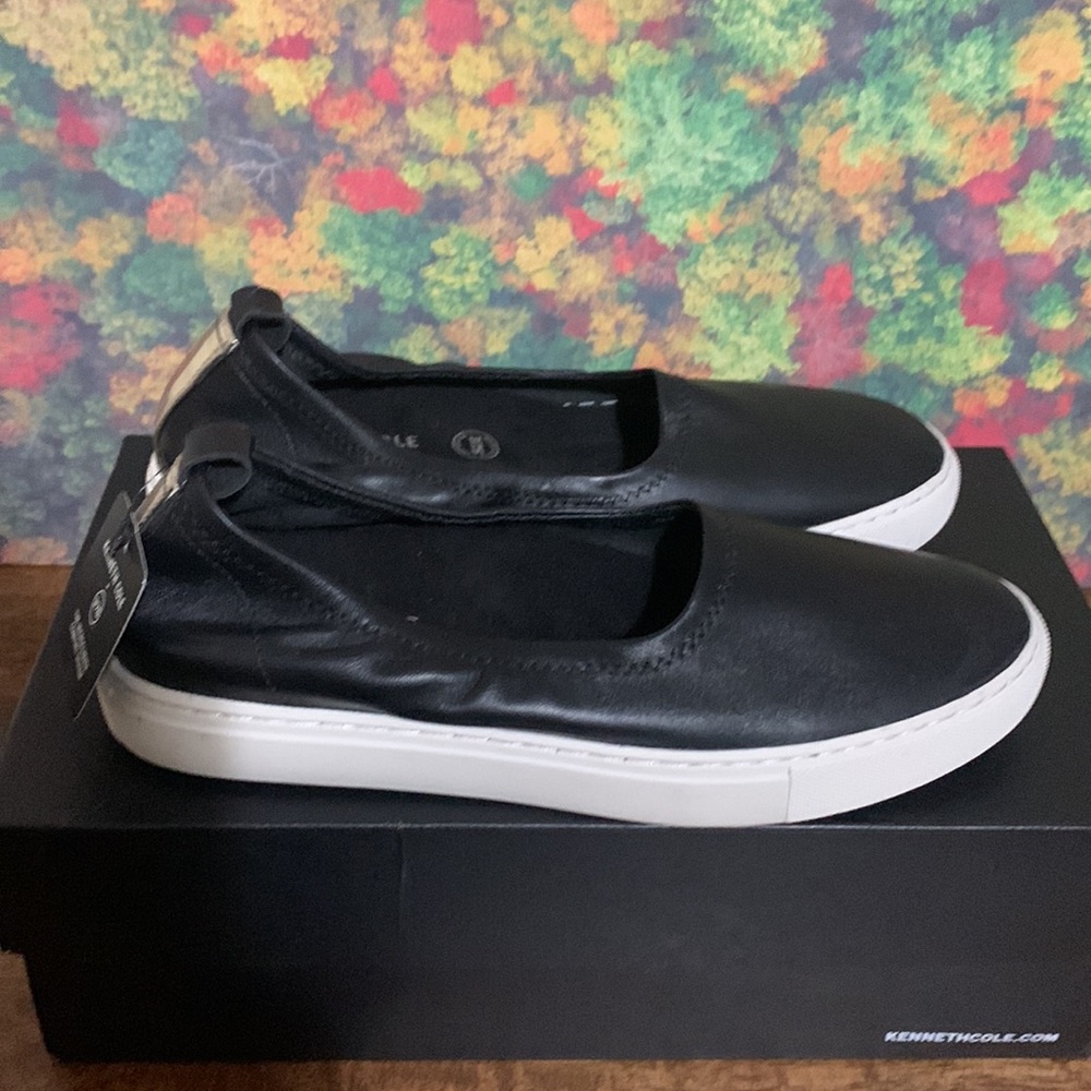 KENNETH COLE BALLET SLIP ON / SHOE SNEAKER 7.5 NWB
